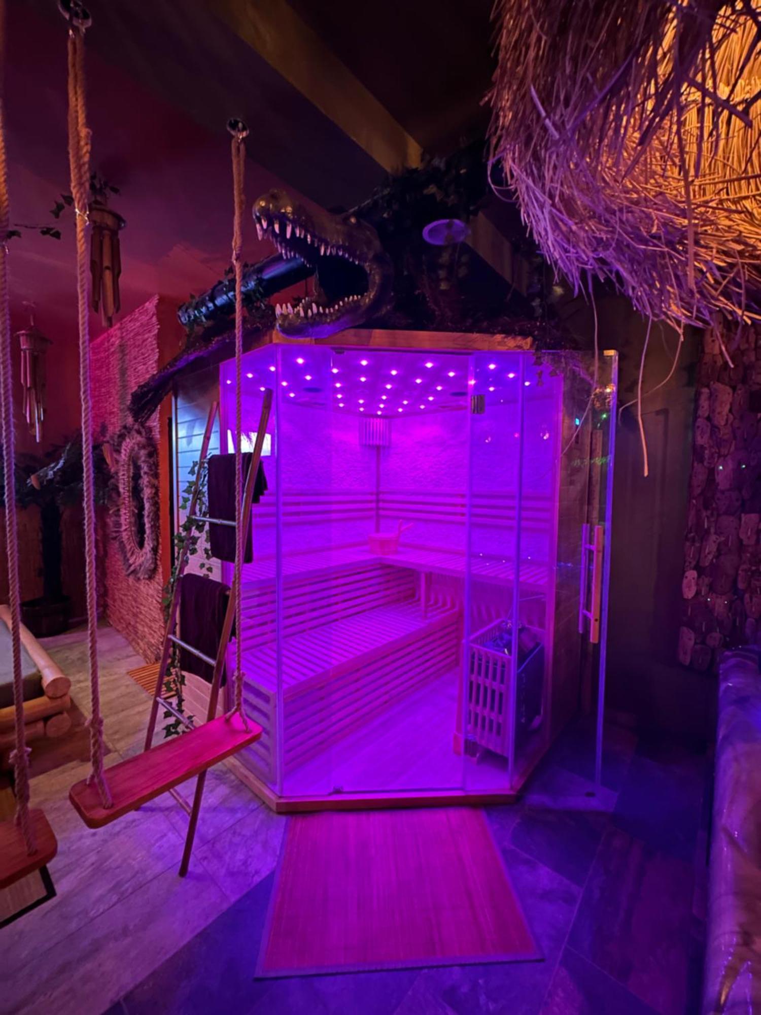 Jungle Spa Bed & Breakfast Dunkirk Eksteriør bilde